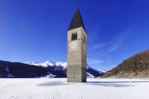 Reschensee Winter